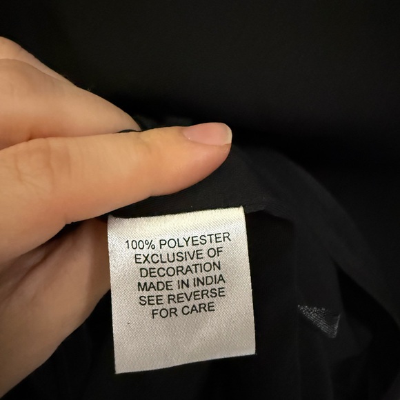 Yaura Long Sleeve Slash Neck Dress in Black - 14 - Picture 9 of 10